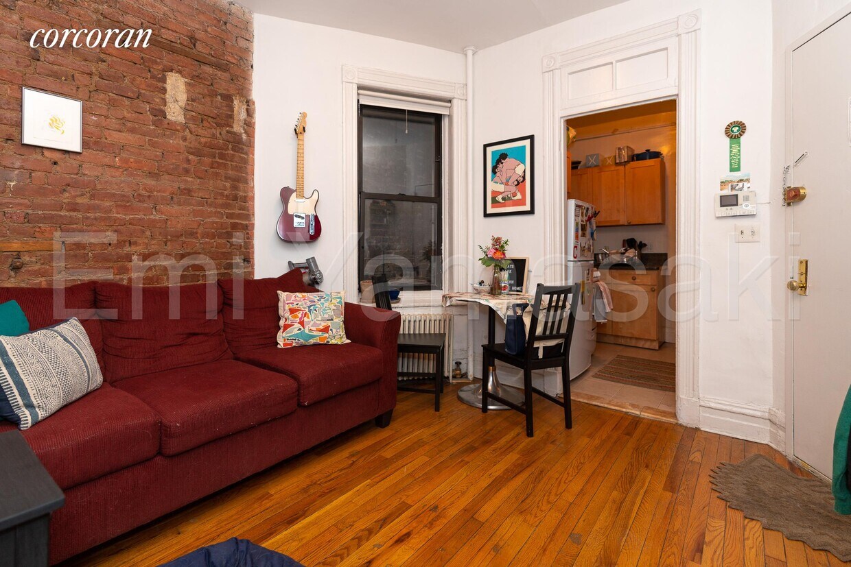 Primary Photo - 56 Morton St