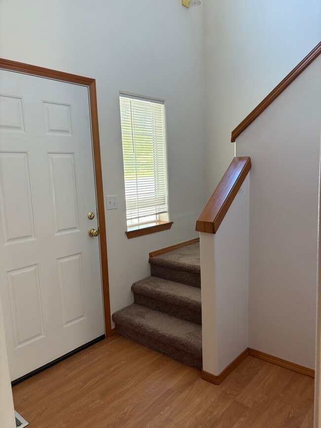 Front door - 5220 SE Hull Ave