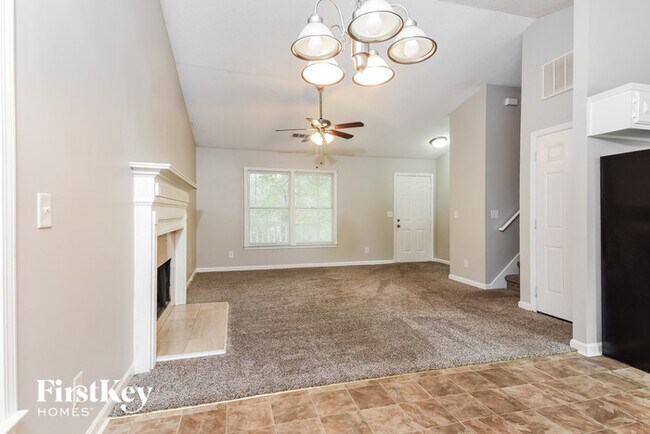 Building Photo - 12 Peace Tree Ln NE