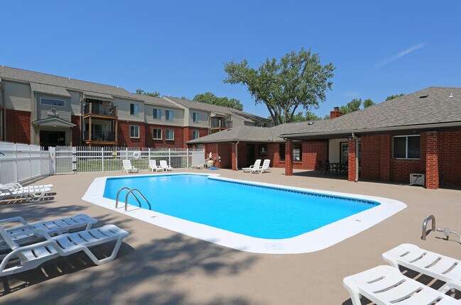 Foto del edificio - Tall Oaks Apartments