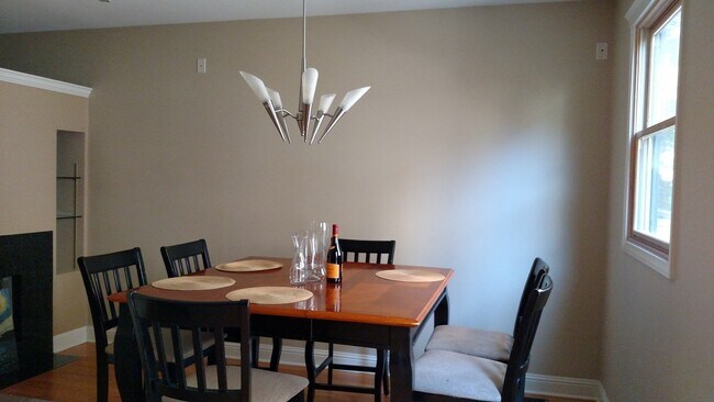 Dining Area - 420 W Blackhawk St Townhome