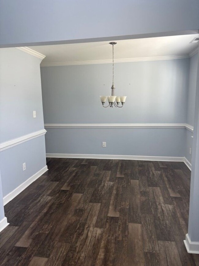 Foto del edificio - Beautiful 3 bedroom, 2.5 bath home with Bo...