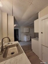 Building Photo - 260 Summit St