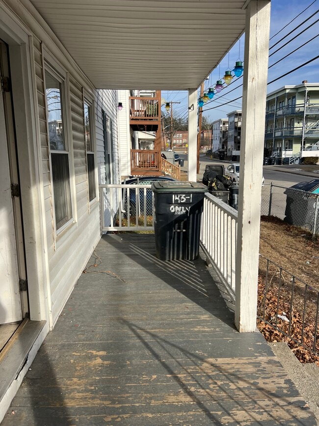 Building Photo - 143 Charlton St