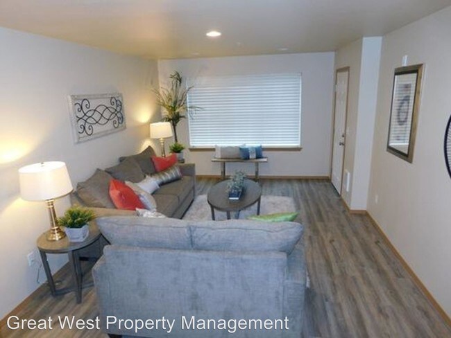 Foto del edificio - 5915 Lake Grove St SW