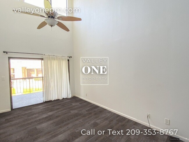 Building Photo - Centrally located 1 bed, 1 bath condo in q...