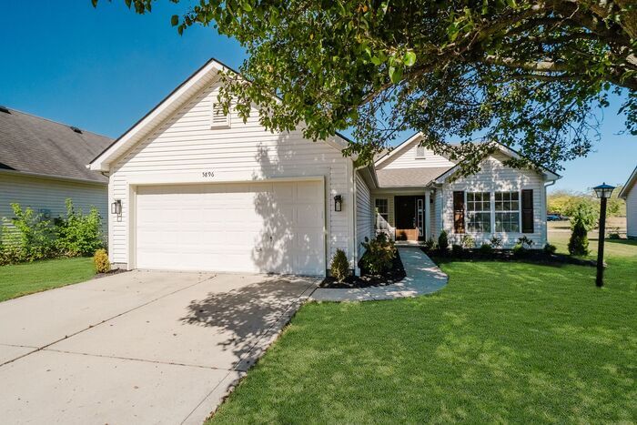 Foto principal - 5896 Hollow Oak Trail