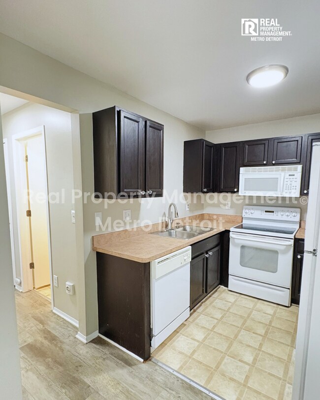 Foto del edificio - 15628 Stone Crossing Dr
