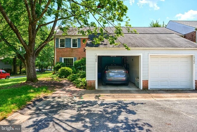 Building Photo - 19300 Dunbridge Way