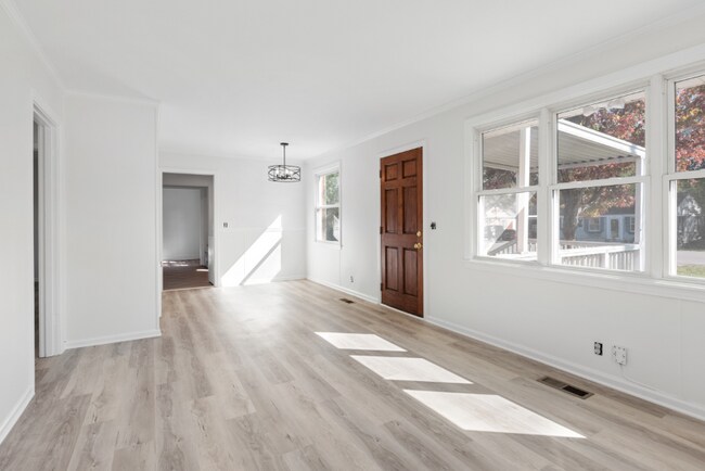 Foto del edificio - 3124 Cloverwood Dr