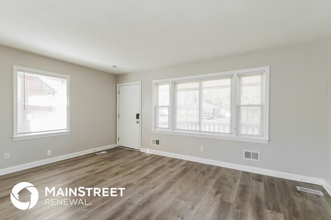 Building Photo - 5211 Eugene Way