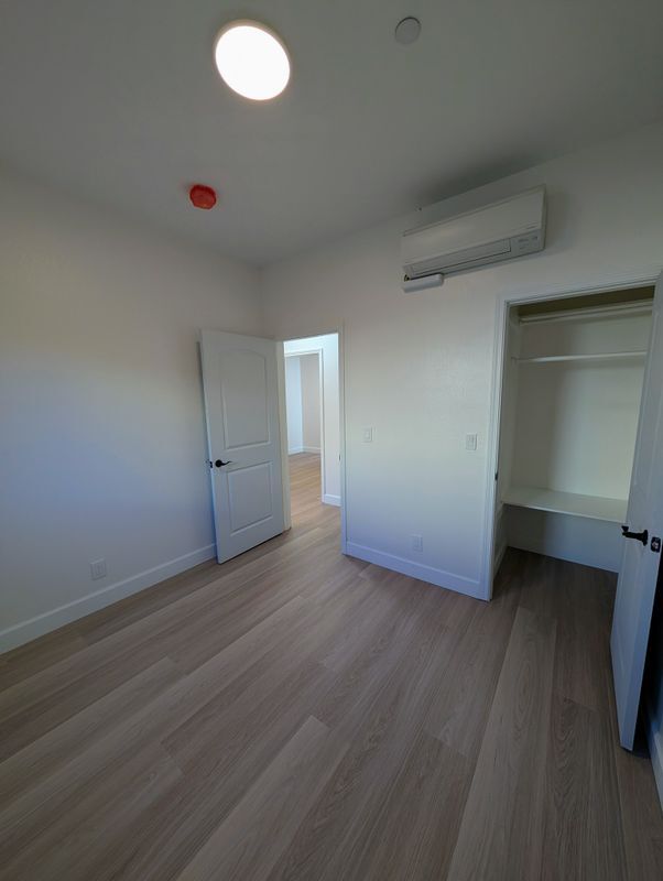 Foto del edificio - 318 3rd Ln