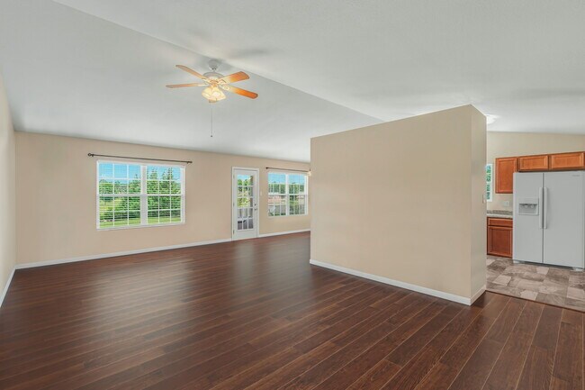 Foto del edificio - 927 Mossy Grove Ln