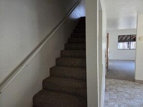 Building Photo - 1069 Sierra Blvd