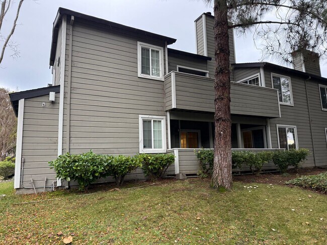 Foto del edificio - 510 Canyon Oaks Dr