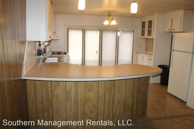 Building Photo - 2 br, 1 bath House - 1550 Detters Mill Rd.