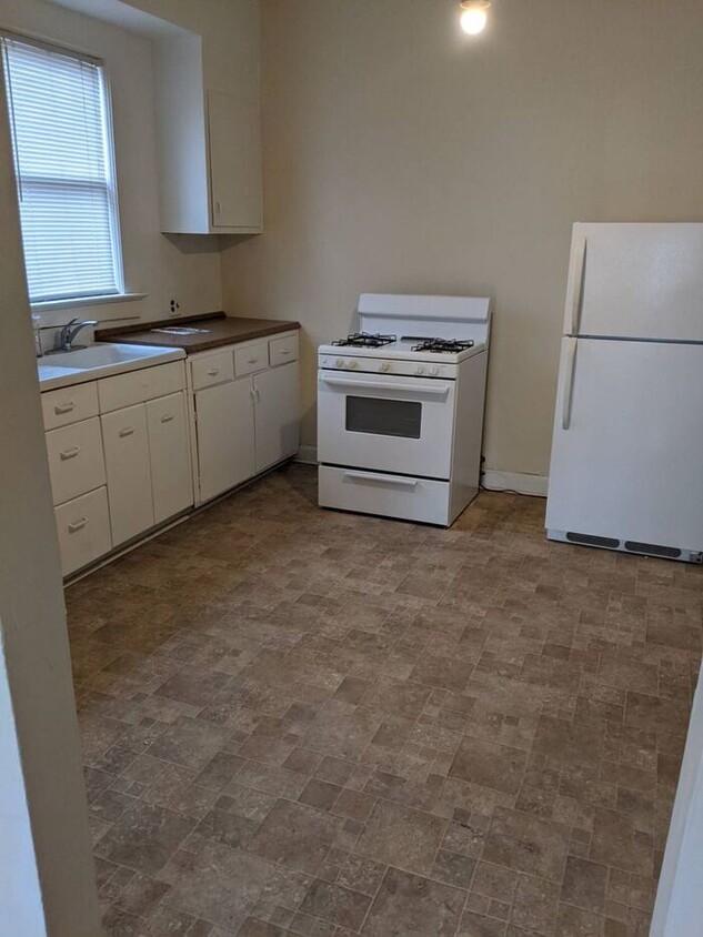 Building Photo - 1 Bedroom Unit Close to ISU