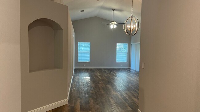 Building Photo - Beautiful 2020 New Construction 3 Bedroom ...