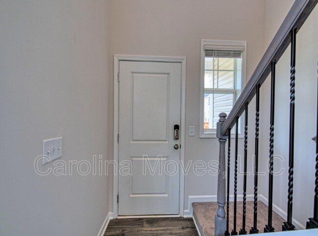 Foto del edificio - 904 Bryden Ln