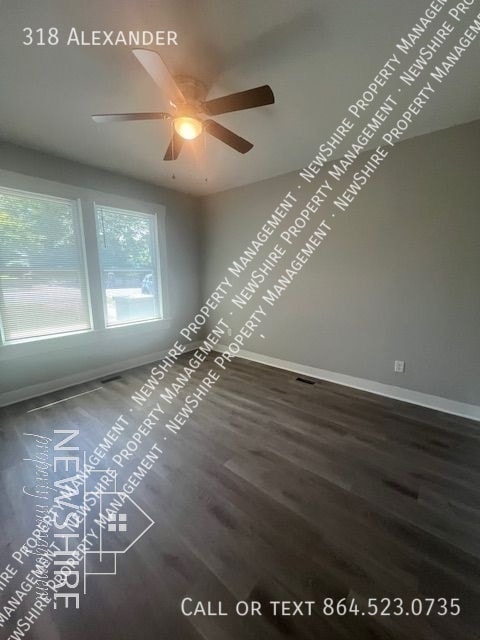 Foto del edificio - 318 Alexander-