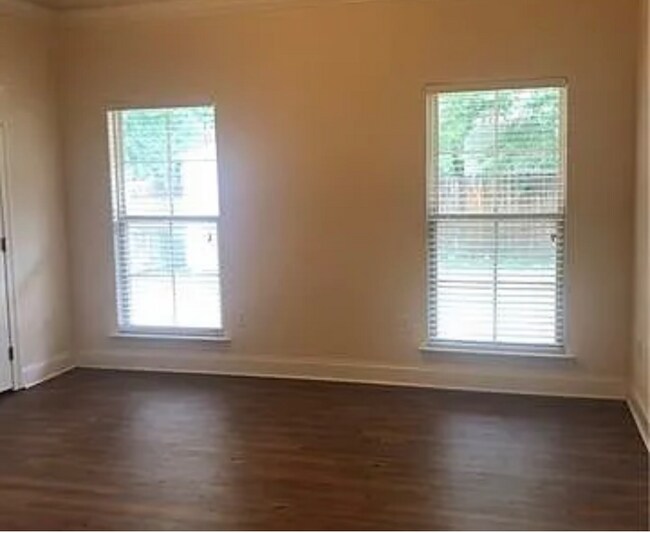 Foto del edificio - 14712 Madison Ln