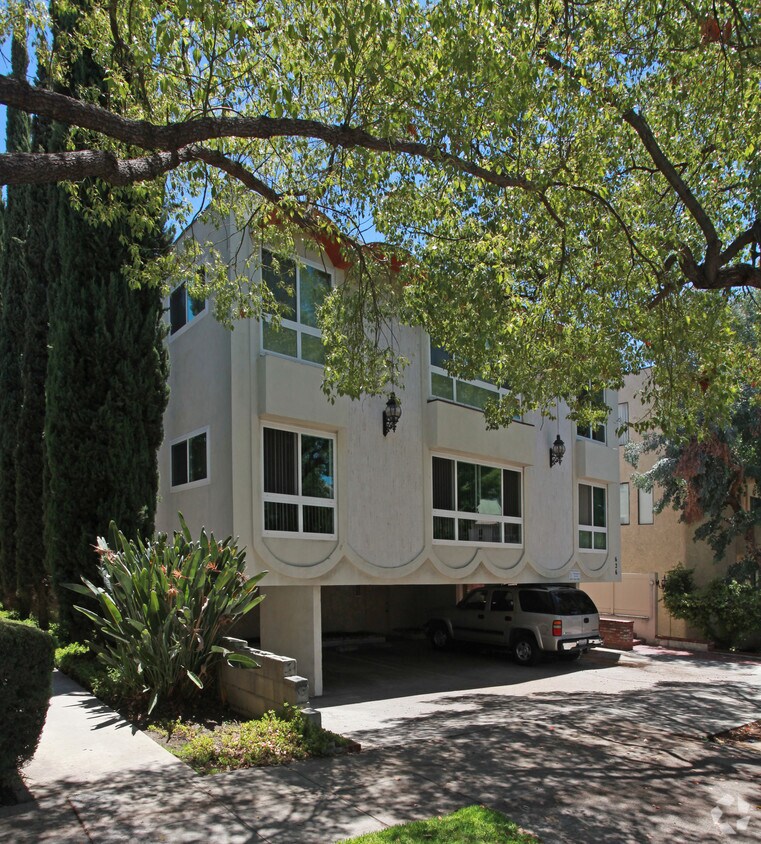 Foto del edificio - 626 E Angeleno Ave