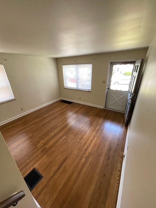 Sala de estar - 29 Pleasant Ridge Ave