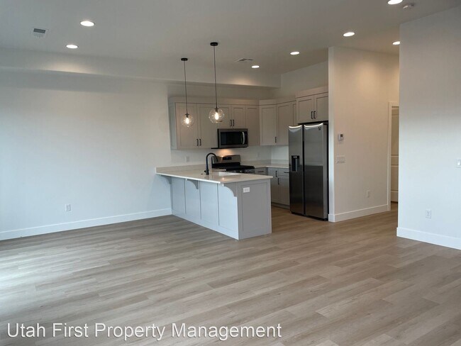 Foto del edificio - 3 br, 2.5 bath House - 2718 E Raintree St.