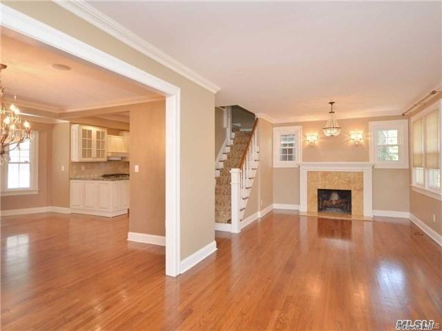 Building Photo - 25 Gaynor Ave