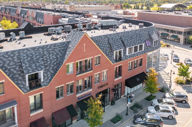 Building Photo - ALOFT at The Glen Town Center