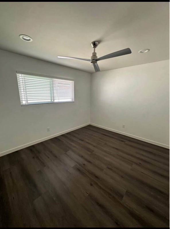 Building Photo - 2104 E Bangor Way