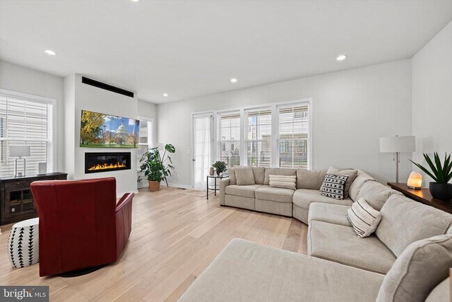 Foto del edificio - 43424 Grandmoore St