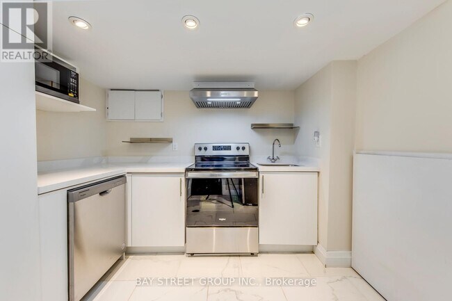 Photo du bâtiment - 4351 Dublin Crescent