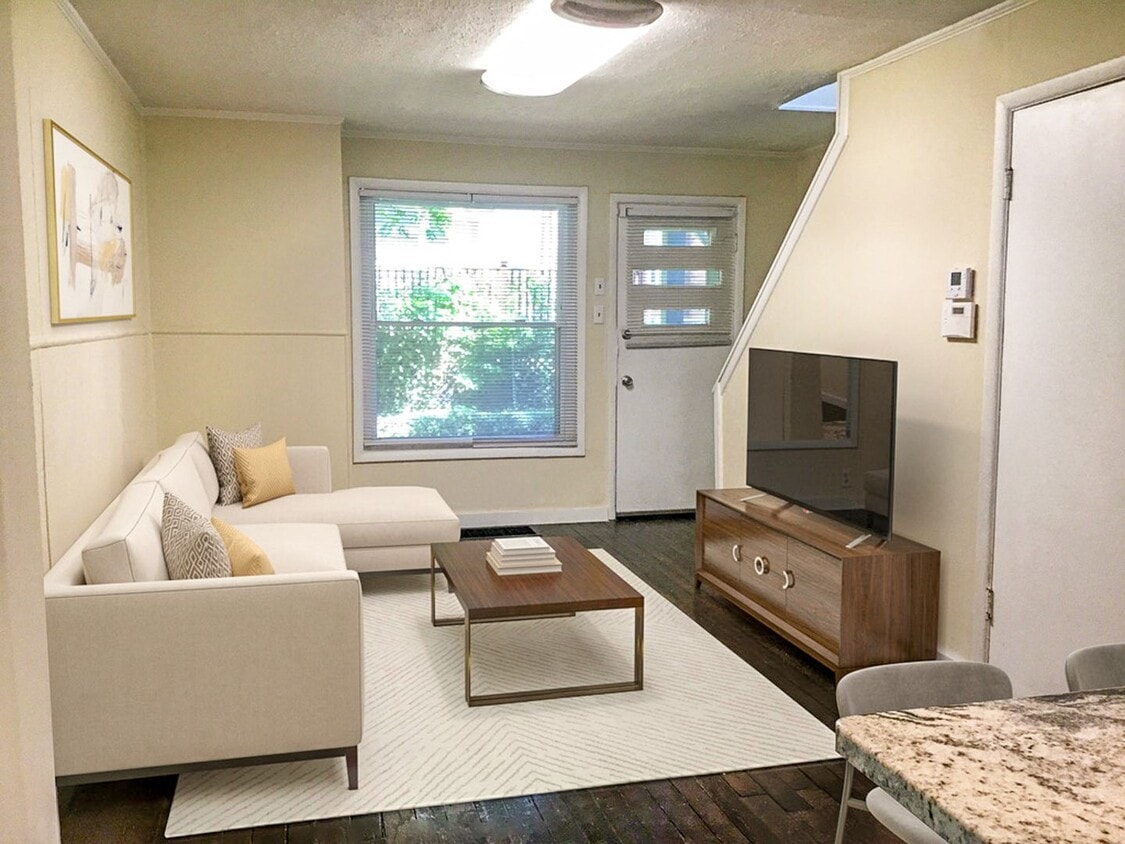 Primary Photo - 153 E Maynard Ave