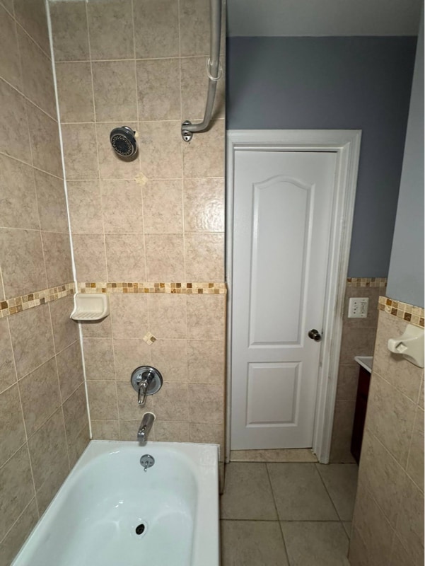 Building Photo - 552 Avenue C