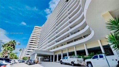 Building Photo - 5555 Collins Ave