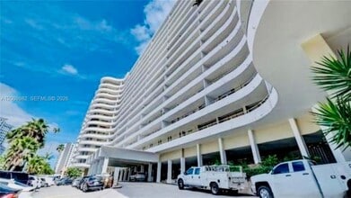 Building Photo - 5555 Collins Ave