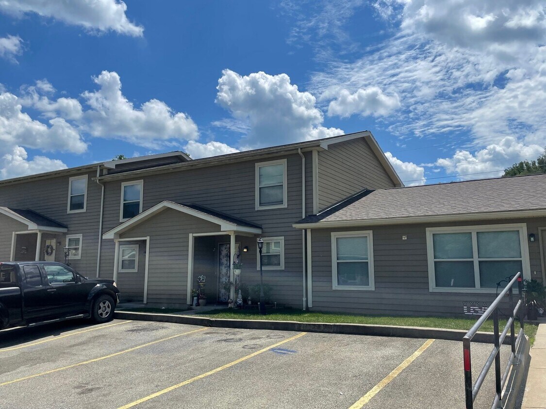 Foto del edificio - 1001 Stone Path Ln