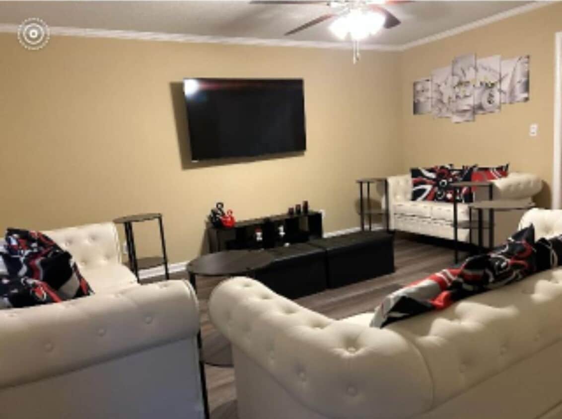 Primary Photo - Charming 3BR Townhome in Tuscaloosa, Alabama