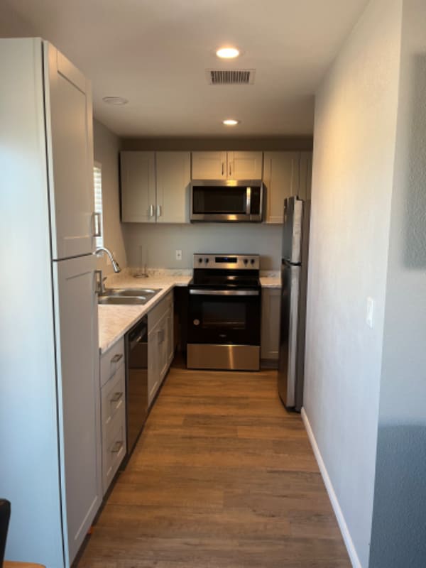 Foto del edificio - 12327 Farmington St