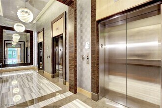 Building Photo - 222 Karen Ave Building Photo - 222 Karen Ave