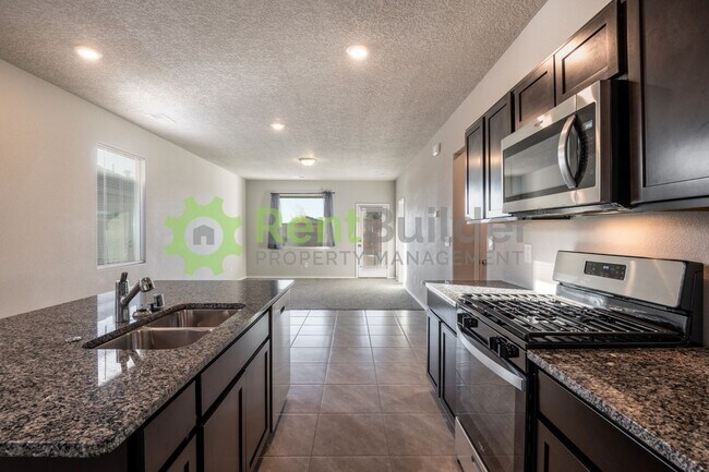 Foto del edificio - CHECK OUT THIS BRAND NEW DR HORTON HOME - ...