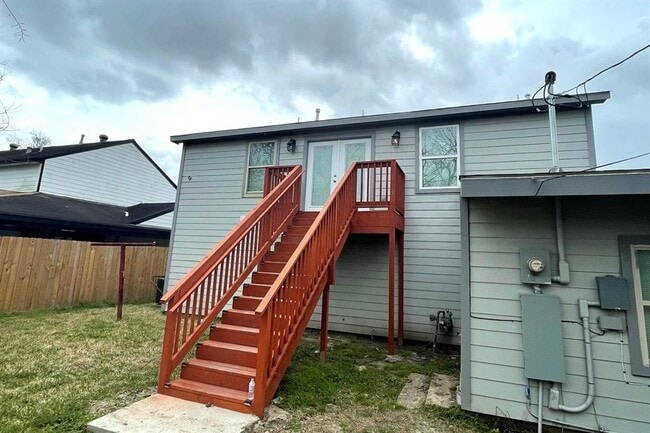 Building Photo - 3831 Cosby St