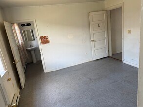 171 Sprouses Corner Rd