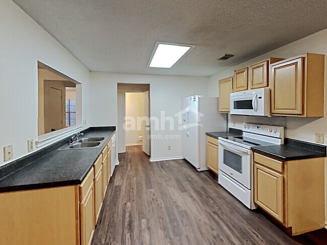 Building Photo - 8334 Tavern Pt