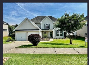 Building Photo - 108 Saye Pl