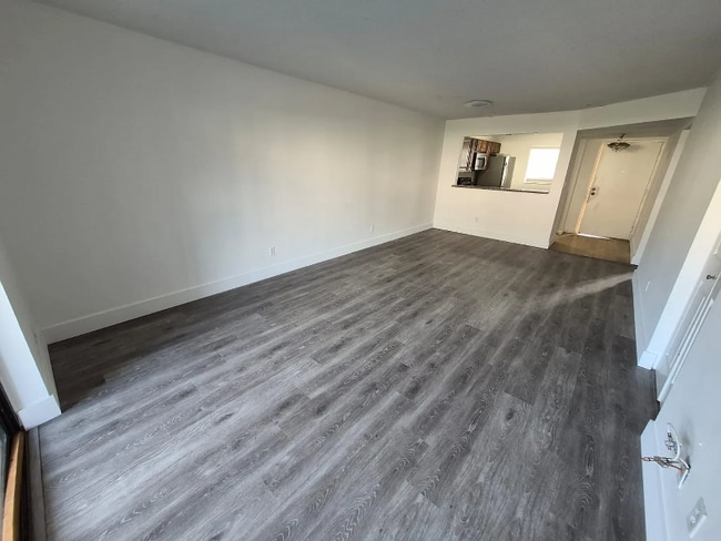 Foto del edificio - 3399 Foxcroft Rd