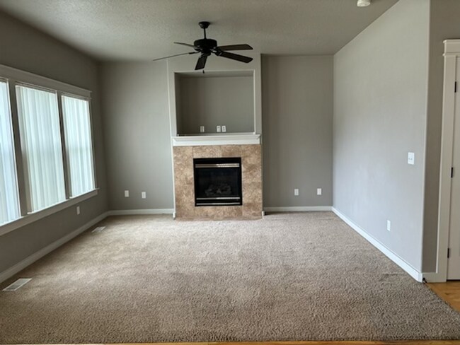 Foto del edificio - 4526 N Kilee Ave