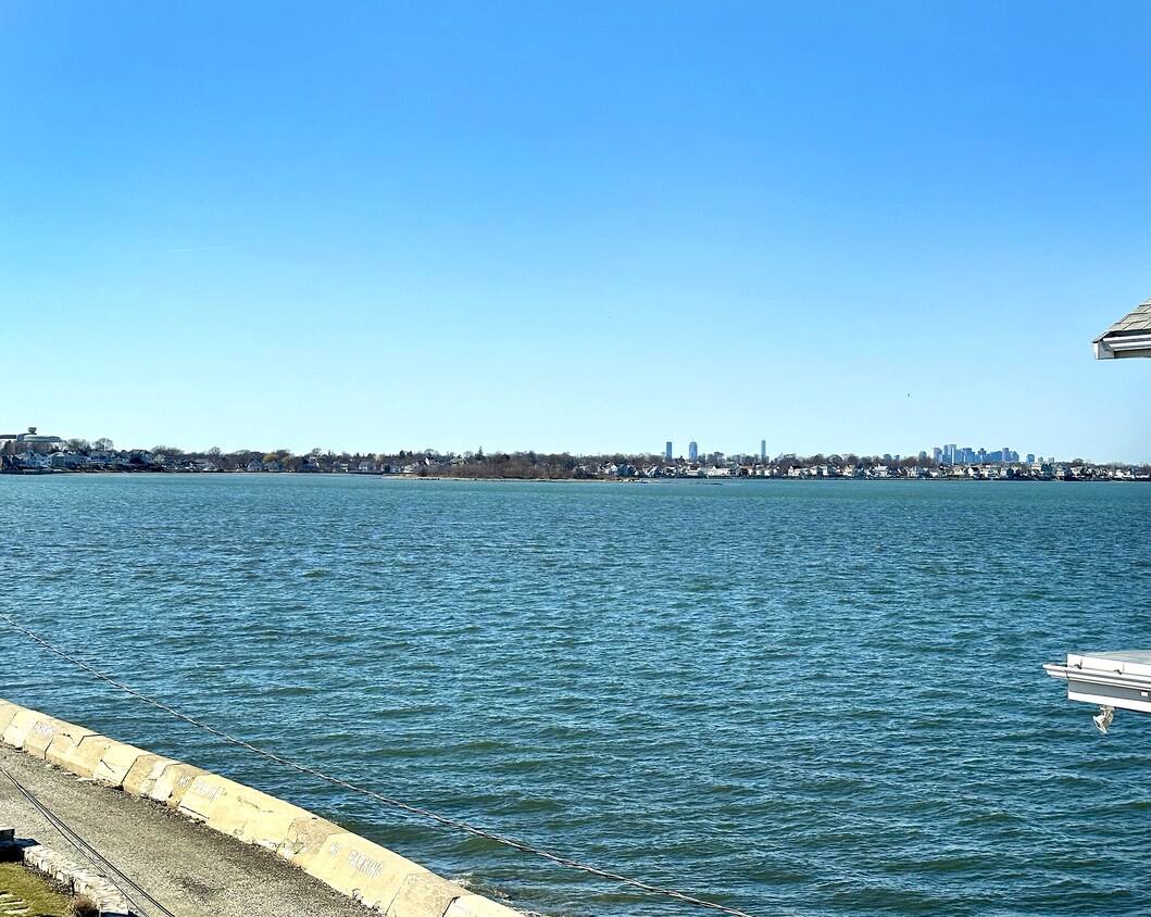 Foto principal - 131 Fort Point Rd
