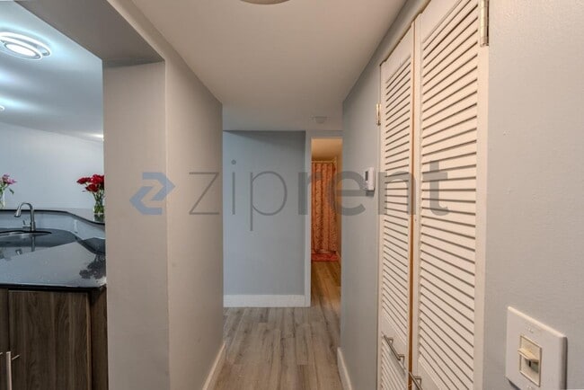 Foto del edificio - Unit 505